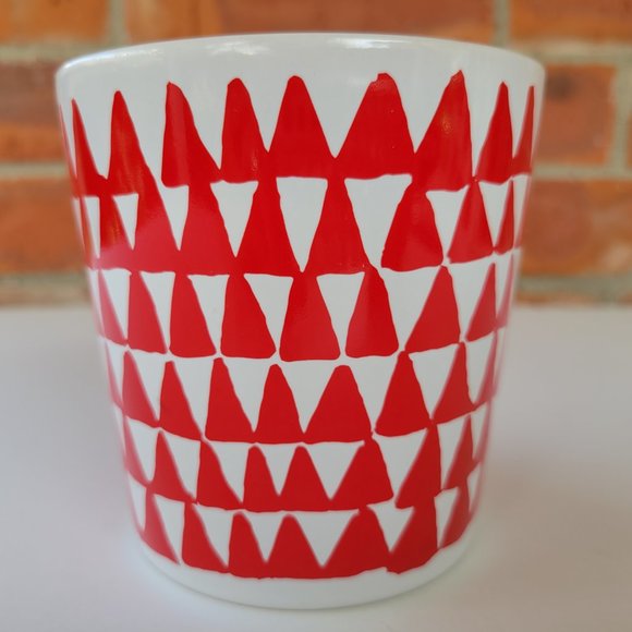 Starbucks Coffee Mug 2016 Christmas Holiday White with Red Christmas Trees - Picture 3 of 8